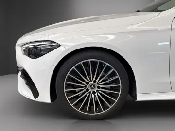 MERCEDES-BENZ CLE 300 4M AMG Advanced Plus DynLicht Airscarf