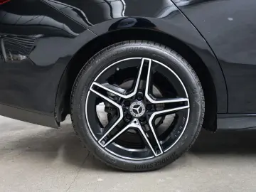 MERCEDES-BENZ CLA 180 Coupé AMG Sport Advanced  LED …