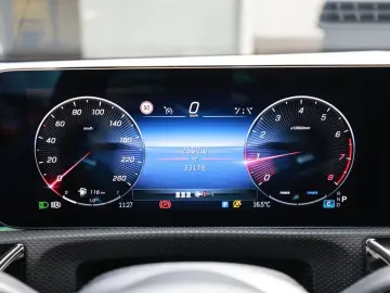 MERCEDES-BENZ CLA 180 Coupé AMG Sport Advanced  LED …