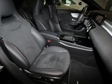 MERCEDES-BENZ CLA 200 Coupé AMG NIGHT TOTWINKEL 18 K…
