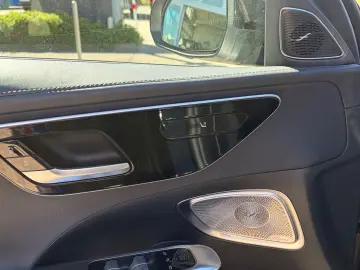 MERCEDES-BENZ C 300 d LED BURMESTER STANDHEIZ AMG-LINE