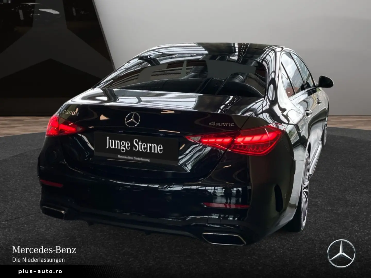 MERCEDES-BENZ C 300 d 4M AMG Night LED Distr Kamera NavPrem