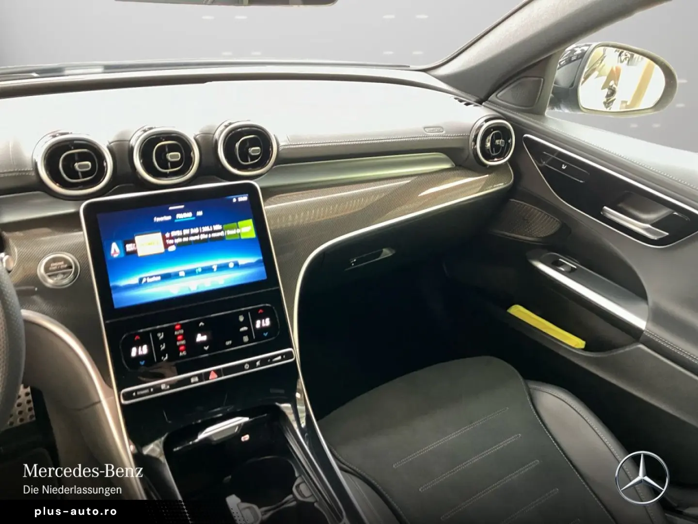 MERCEDES-BENZ C 300 d 4M AMG Night LED Distr Kamera NavPrem