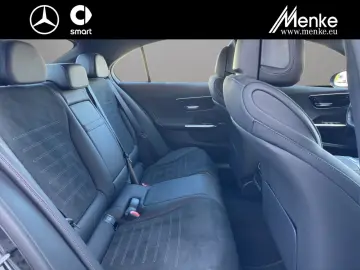 MERCEDES-BENZ C 220 d AMG Distro Kamera Ambiente Fah…