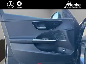 MERCEDES-BENZ C 220 d AMG Distro Kamera Ambiente Fah…