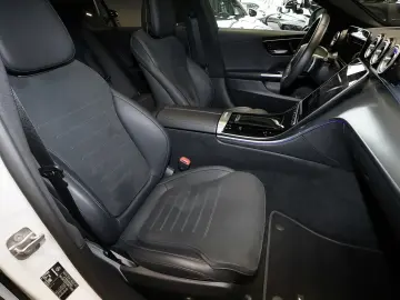 MERCEDES-BENZ C 200 d AMG PANO BURMESTER NIGHT MEMORY KAMERA