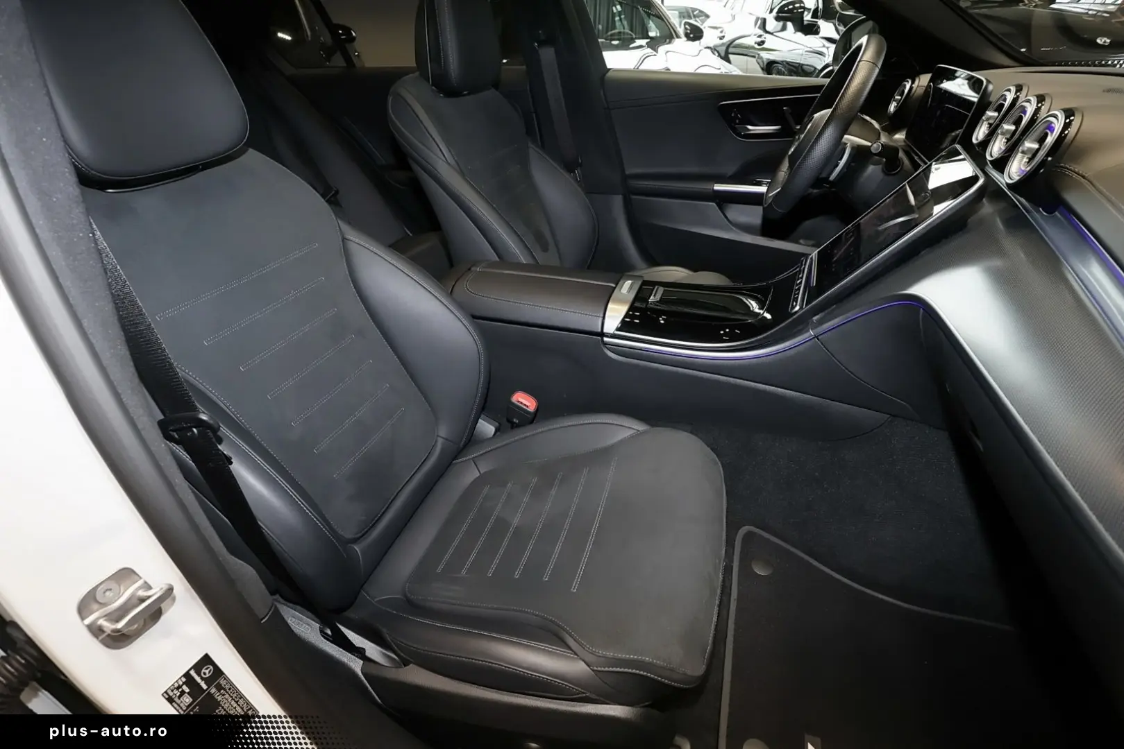 MERCEDES-BENZ C 200 d AMG PANO BURMESTER NIGHT MEMORY KAMERA