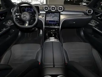 MERCEDES-BENZ C 200 d AMG PANO BURMESTER NIGHT MEMORY KAMERA