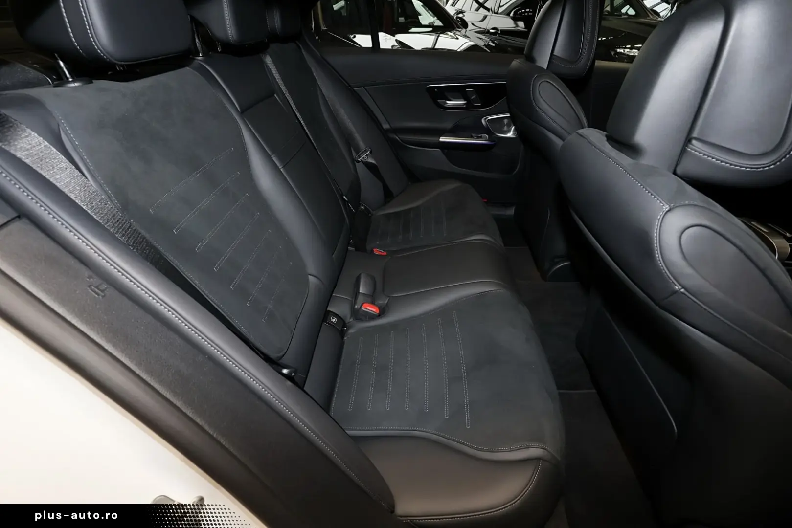 MERCEDES-BENZ C 200 d AMG PANO BURMESTER NIGHT MEMORY KAMERA