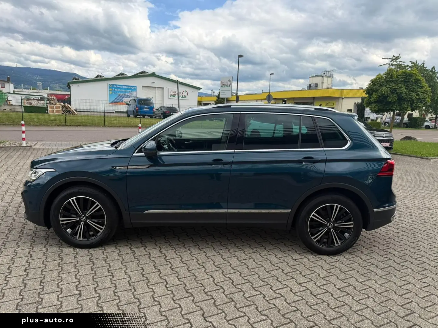 VW Tiguan 2.0 TDI Elegance  LED Kamera AAC Navi
