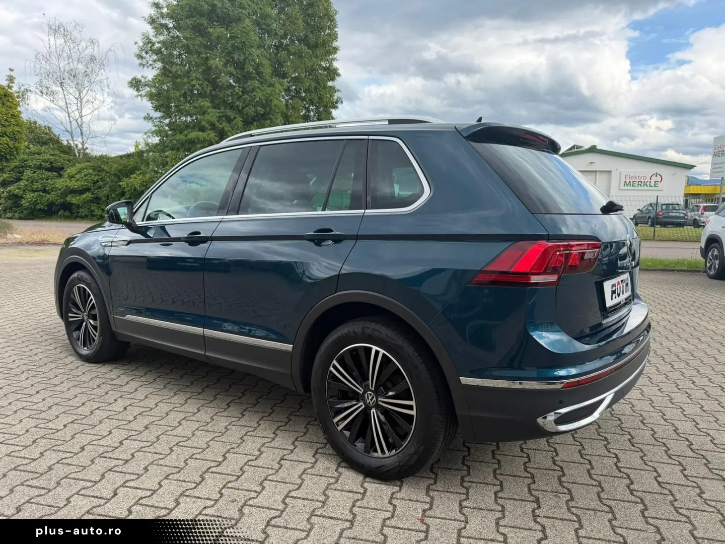 VW Tiguan 2.0 TDI Elegance  LED Kamera AAC Navi