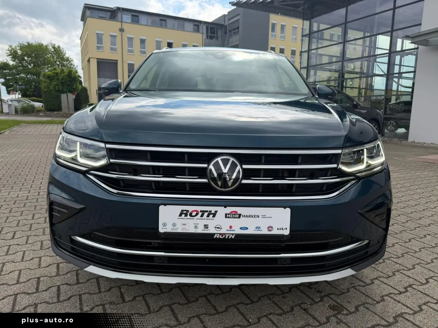 VW Tiguan 2.0 TDI Elegance  LED Kamera AAC Navi