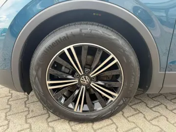 VW Tiguan 2.0 TDI Elegance  LED Kamera AAC Navi