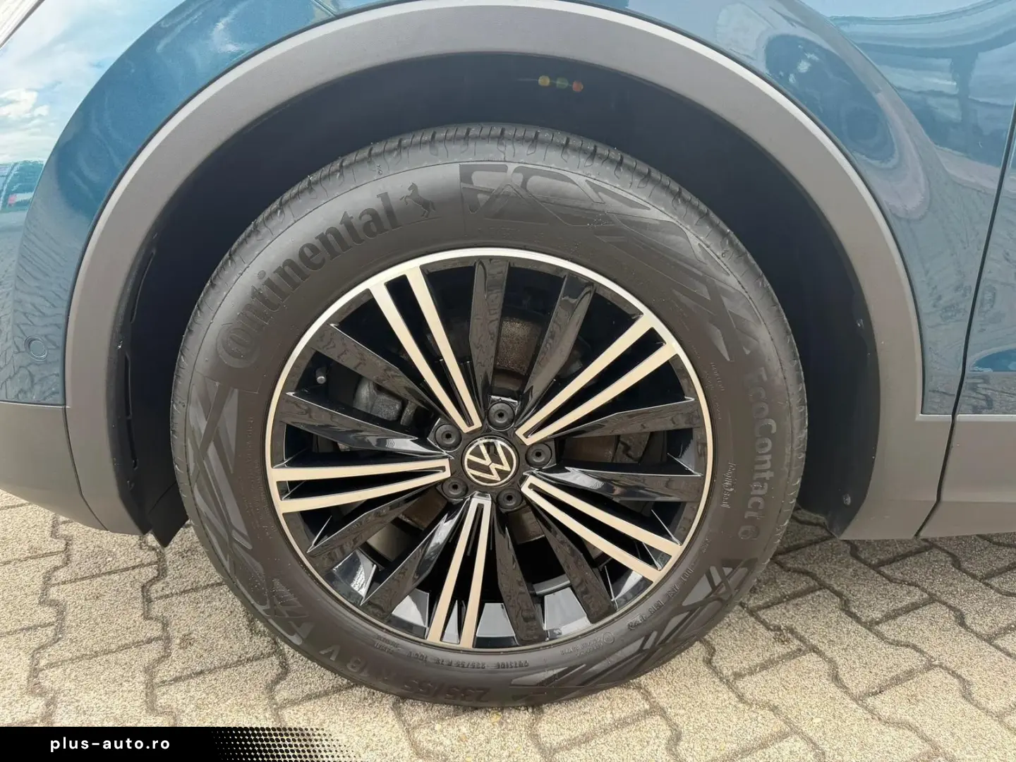 VW Tiguan 2.0 TDI Elegance  LED Kamera AAC Navi