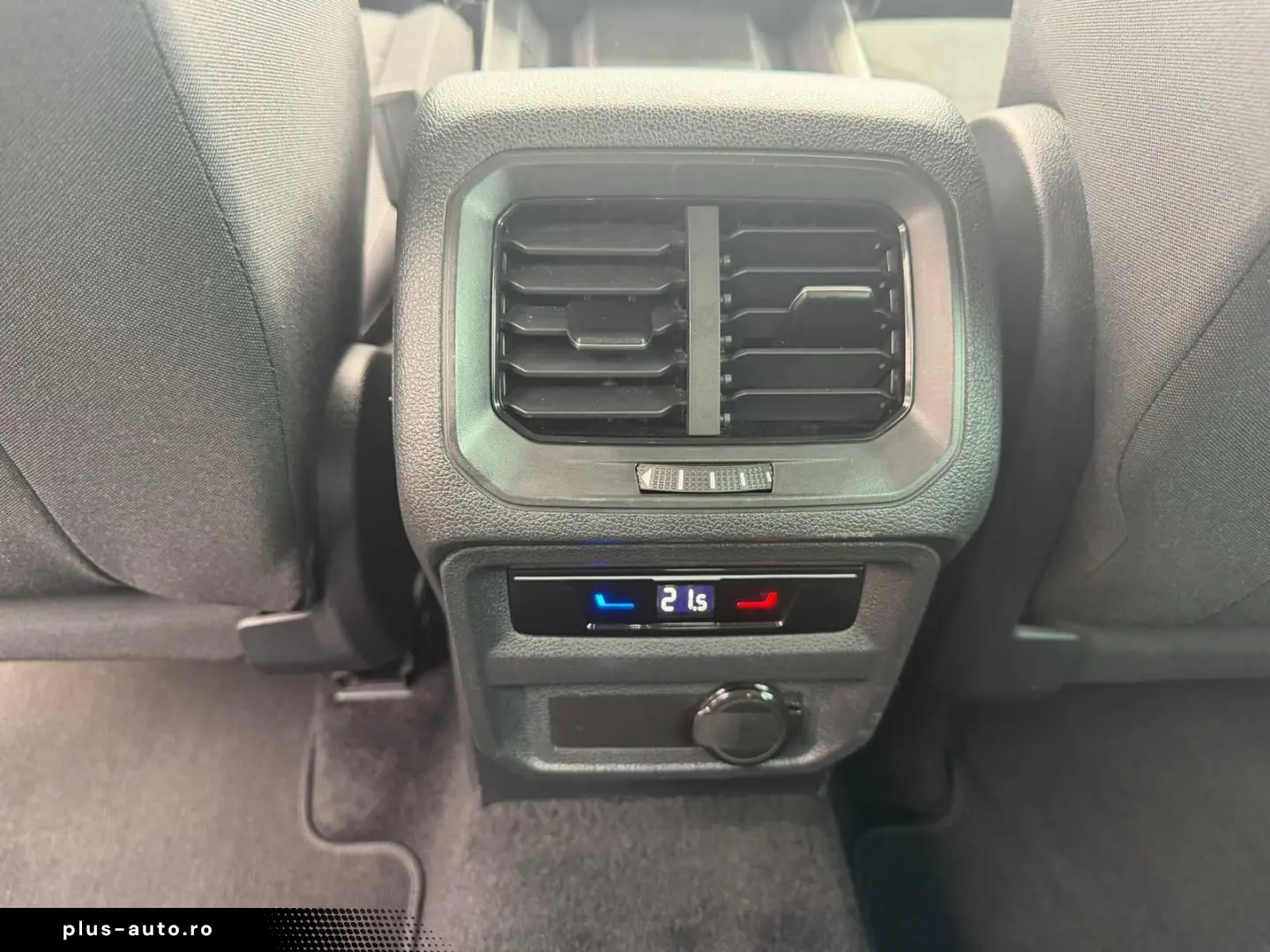 VW Tiguan 2.0 TDI Elegance  LED Kamera AAC Navi
