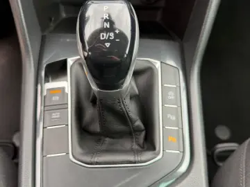 VW Tiguan 2.0 TDI Elegance  LED Kamera AAC Navi
