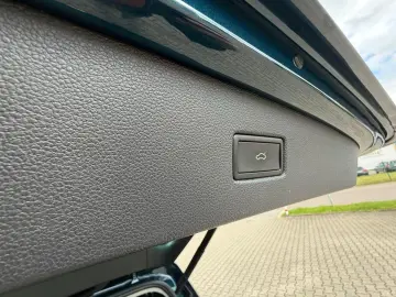VW Tiguan 2.0 TDI Elegance  LED Kamera AAC Navi