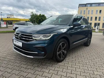 VW Tiguan 2.0 TDI Elegance  LED Kamera AAC Navi