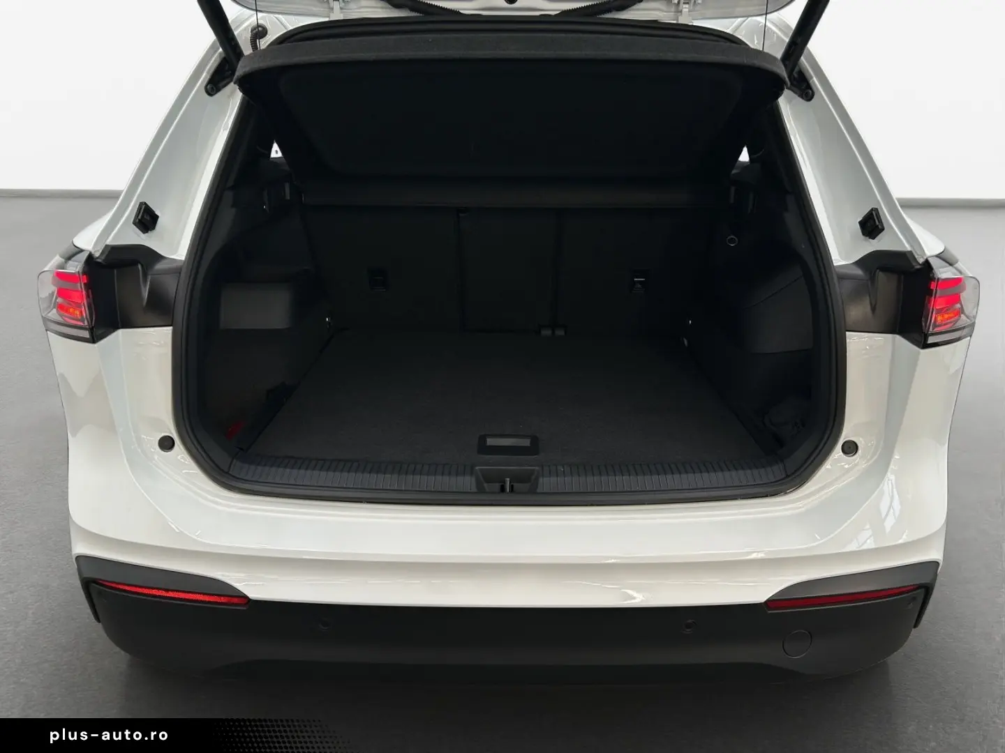 VW Tiguan 2.0 TDI DSG GOAL IQ.LIGHT HUD AHK KAMERA