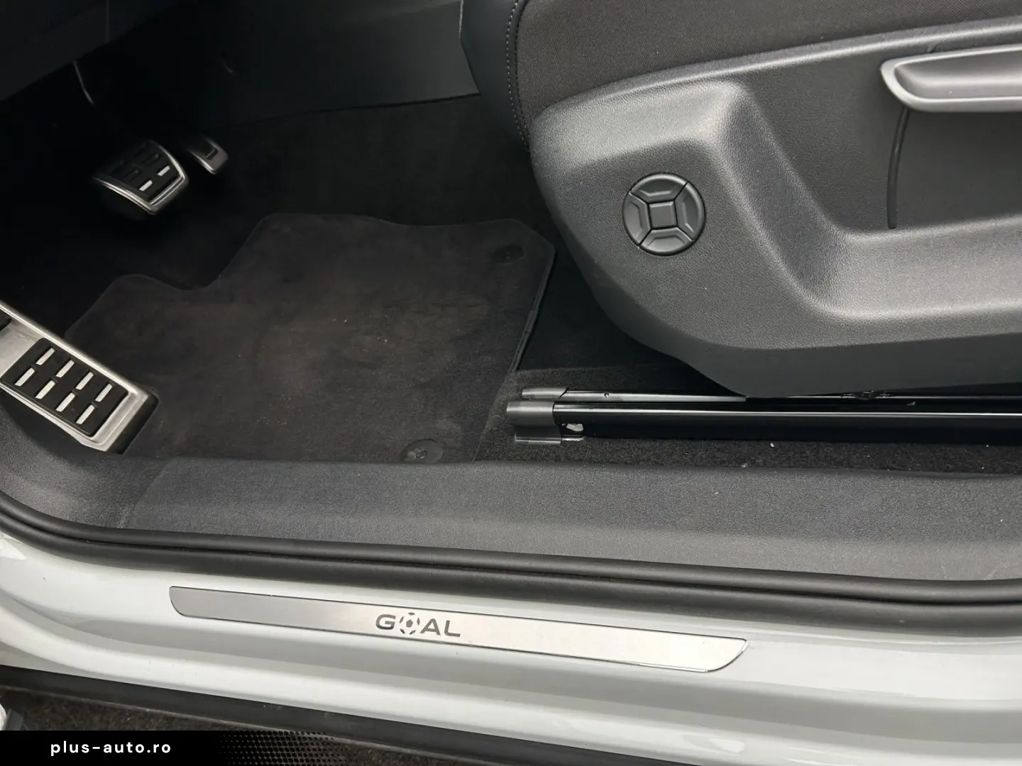 VW Tiguan 2.0 TDI DSG GOAL IQ.LIGHT HUD AHK KAMERA
