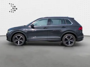 VW Tiguan Elegance TDI 18Z CarPlay Matrix ACC DAB