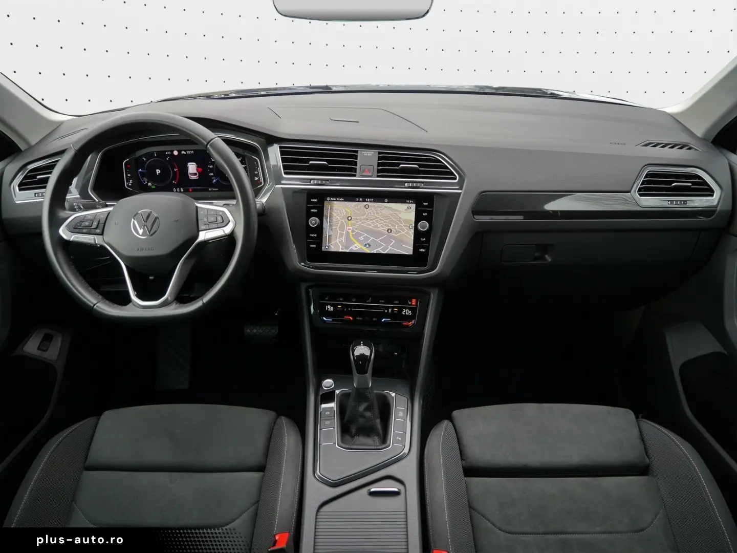 VW Tiguan Elegance TDI 18Z CarPlay Matrix ACC DAB