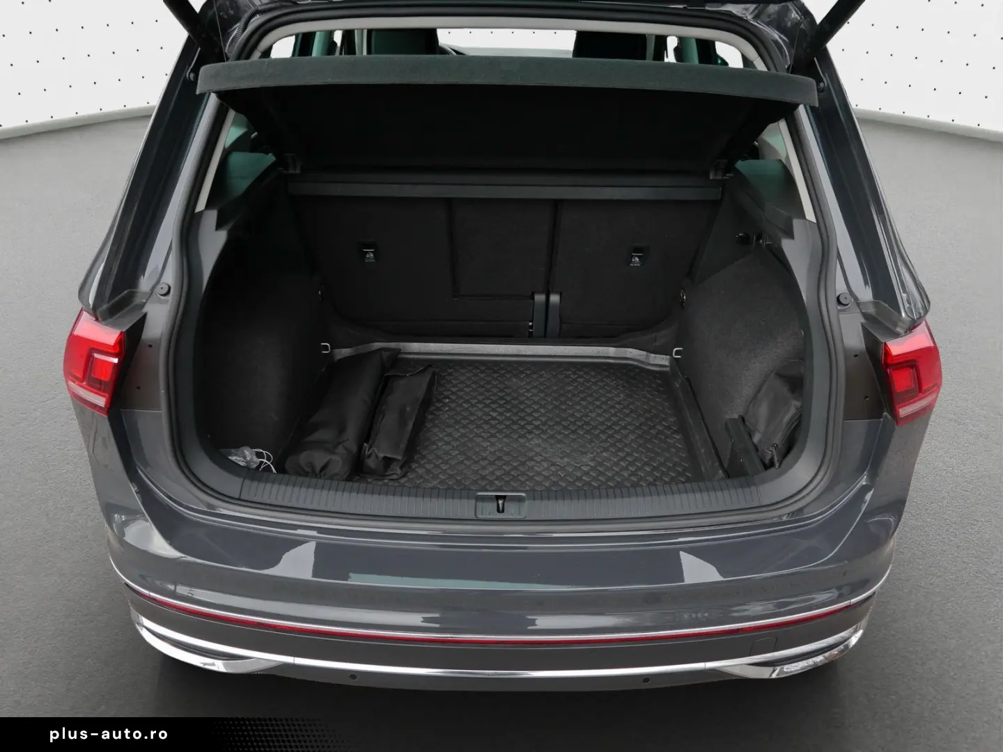 VW Tiguan Elegance TDI 18Z CarPlay Matrix ACC DAB