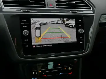VW Tiguan Elegance TDI 18Z CarPlay Matrix ACC DAB