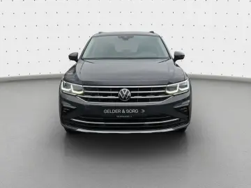 VW Tiguan Elegance TDI 18Z CarPlay Matrix ACC DAB