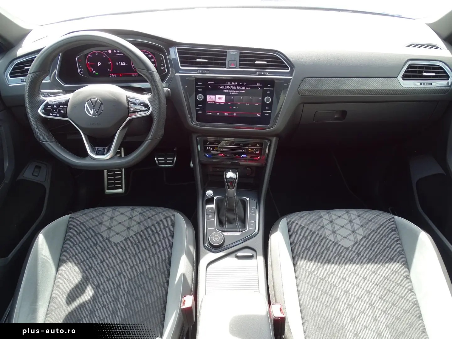 VW Tiguan 2.0 TDI R-Line 4Motion LED ACC AHK Kamera