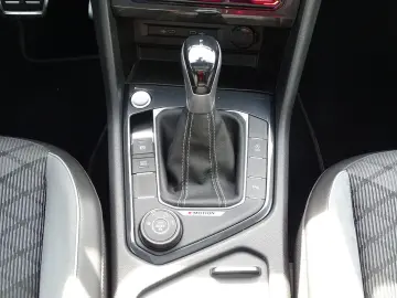 VW Tiguan 2.0 TDI R-Line 4Motion LED ACC AHK Kamera