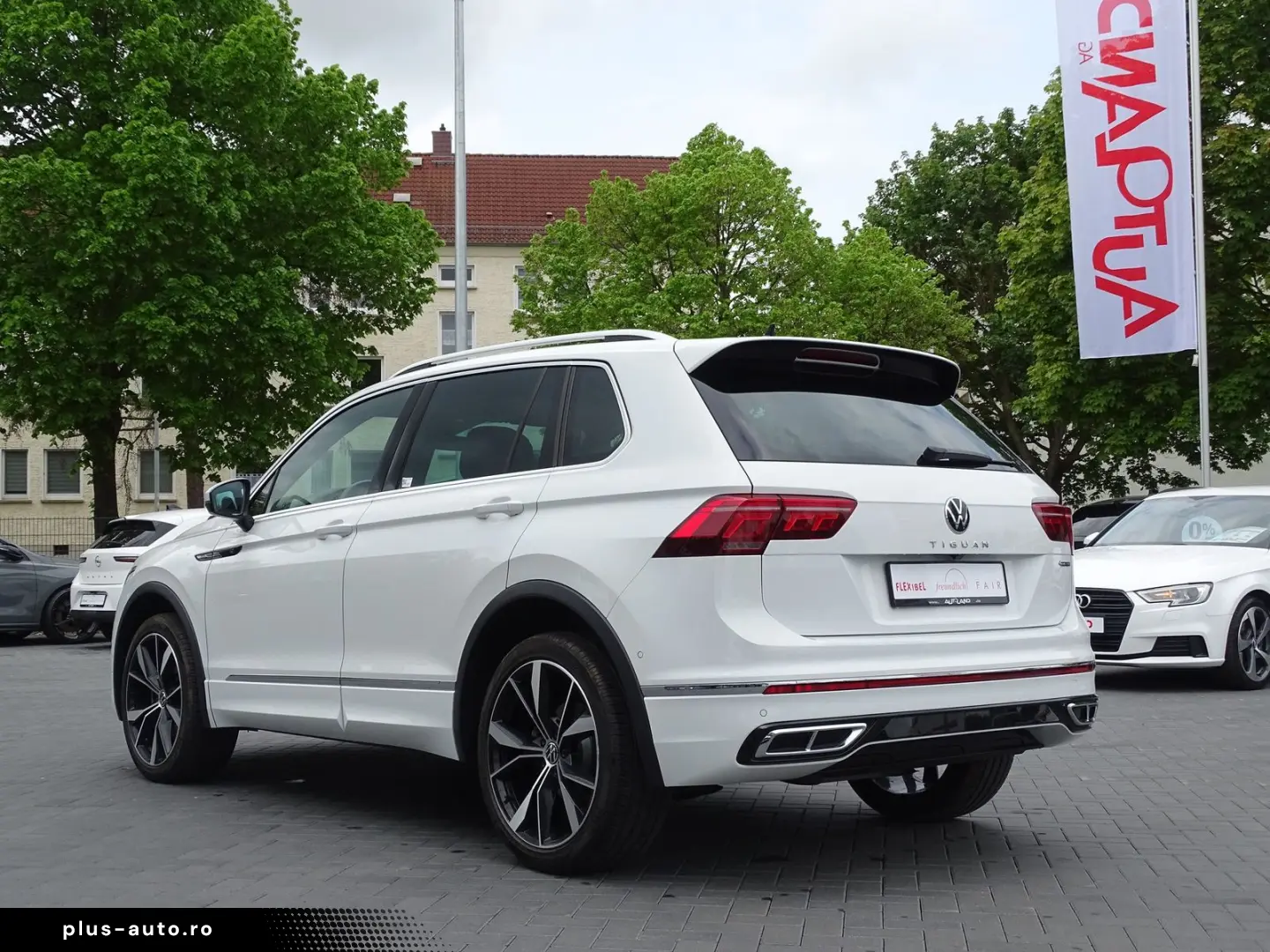 VW Tiguan 2.0 TDI DSG R-Line 4M ACC LED AHK Kamera