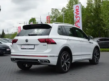 VW Tiguan 2.0 TDI DSG R-Line 4M ACC LED AHK Kamera