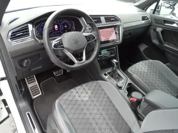 VW Tiguan 2.0 TDI DSG R-Line 4M ACC LED AHK Kamera