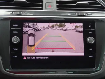 VW Tiguan 2.0 TDI DSG R-Line 4M ACC LED AHK Kamera