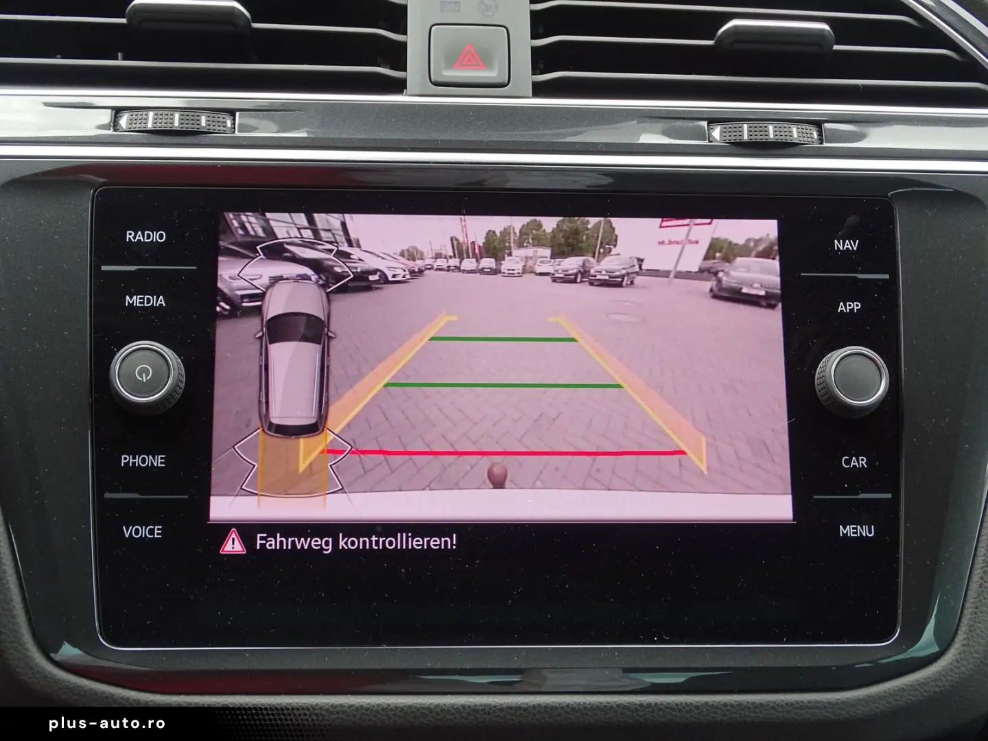 VW Tiguan 2.0 TDI DSG R-Line 4M ACC LED AHK Kamera