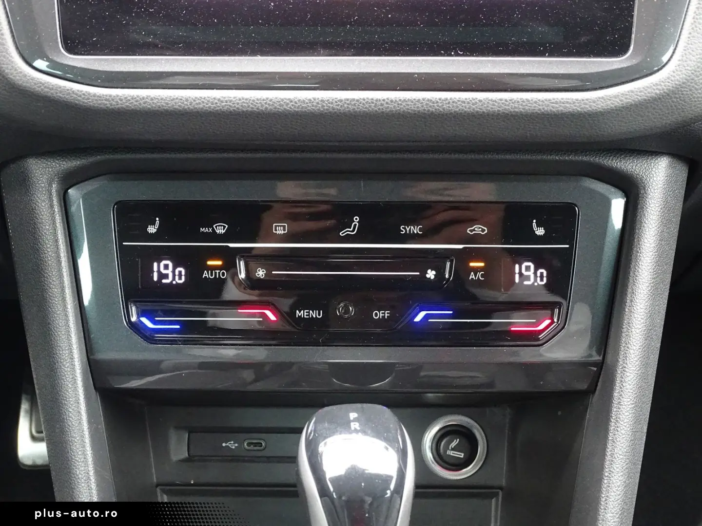 VW Tiguan 2.0 TDI DSG R-Line 4M ACC LED AHK Kamera
