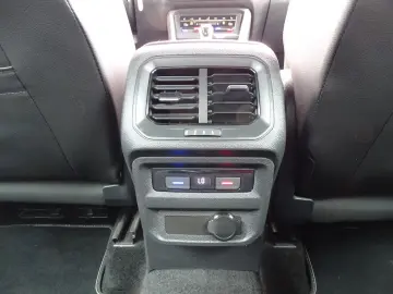 VW Tiguan 2.0 TDI DSG R-Line 4M ACC LED AHK Kamera