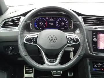 VW Tiguan 2.0 TDI DSG R-Line 4M ACC LED AHK Kamera