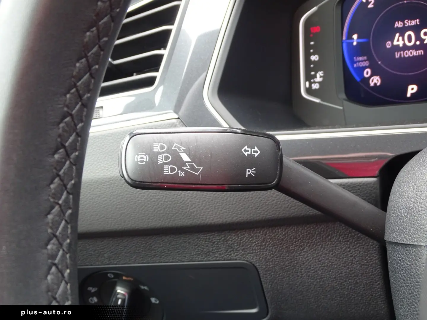 VW Tiguan 2.0 TDI DSG R-Line 4M ACC LED AHK Kamera