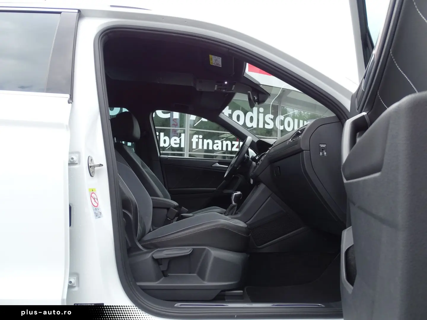 VW Tiguan 2.0 TDI DSG R-Line 4M ACC LED AHK Kamera