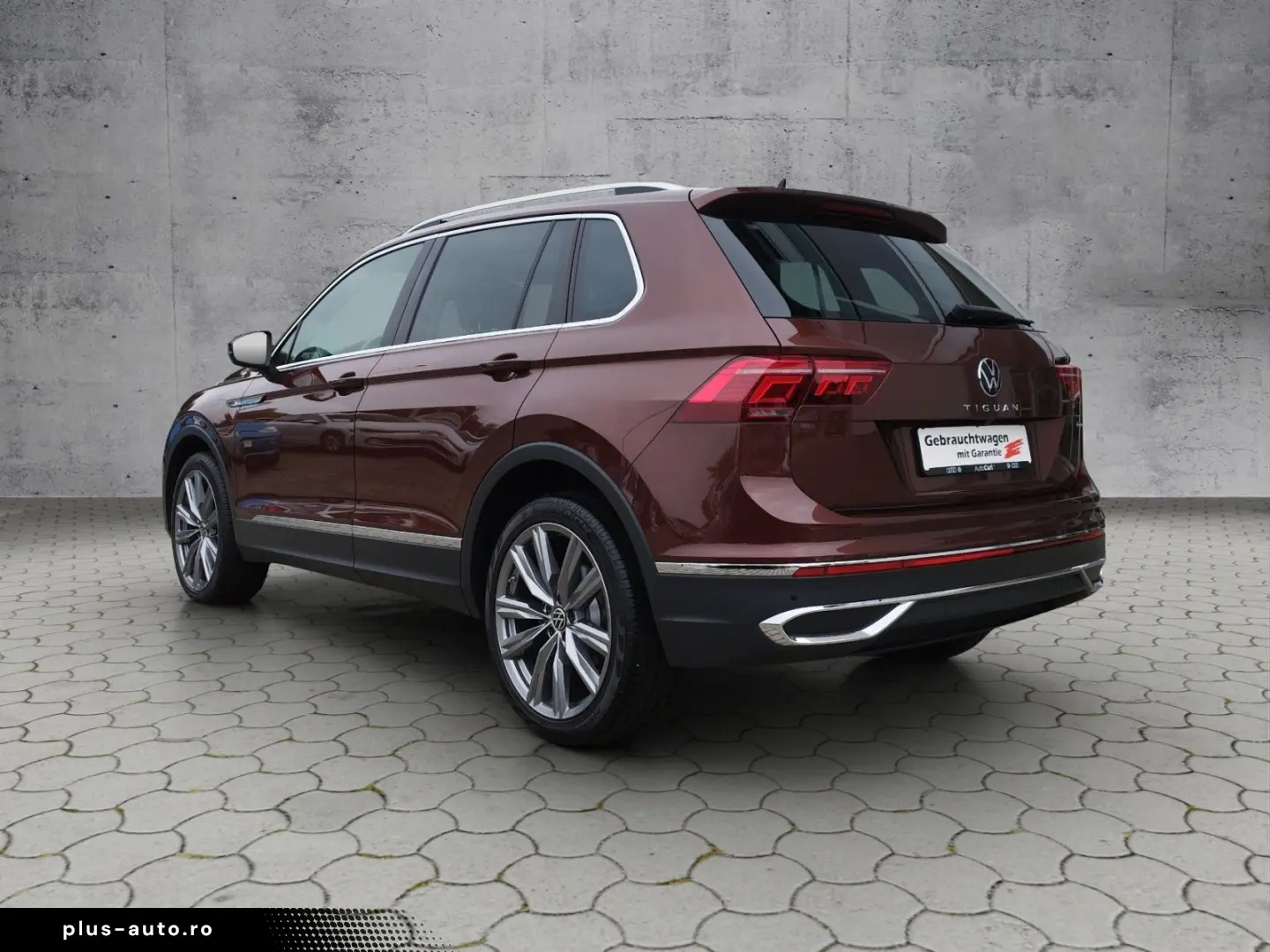 VW Tiguan Elegance 2.0TDI 4M DSG DCC STH AHK MATRIX