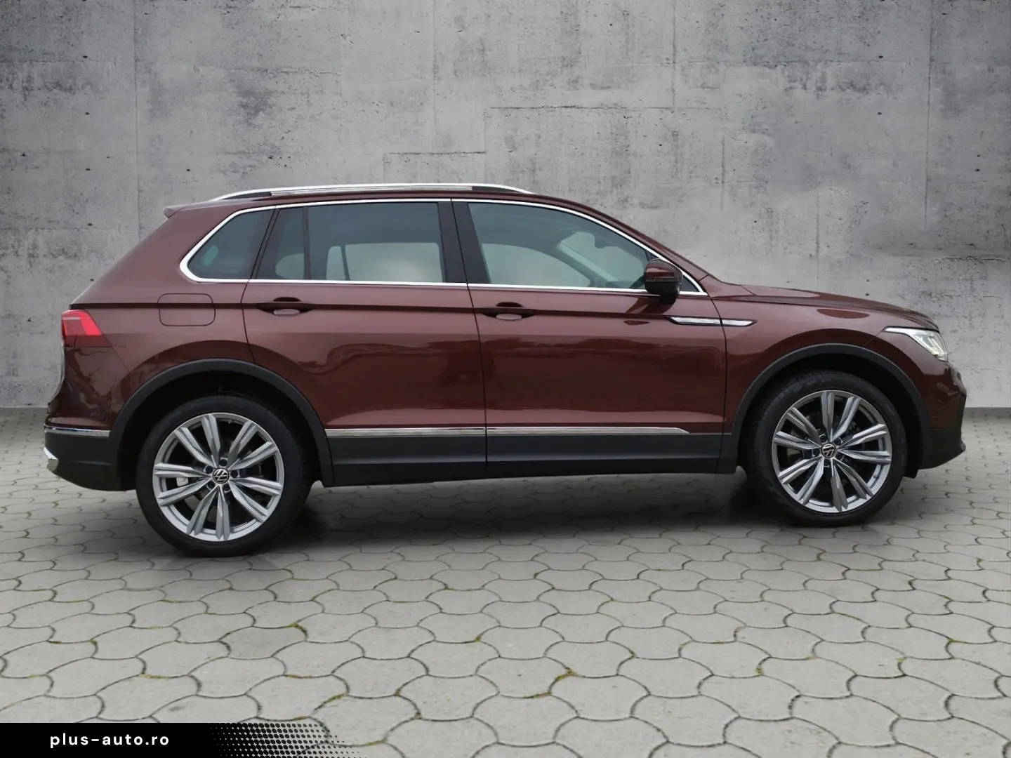 VW Tiguan Elegance 2.0TDI 4M DSG DCC STH AHK MATRIX