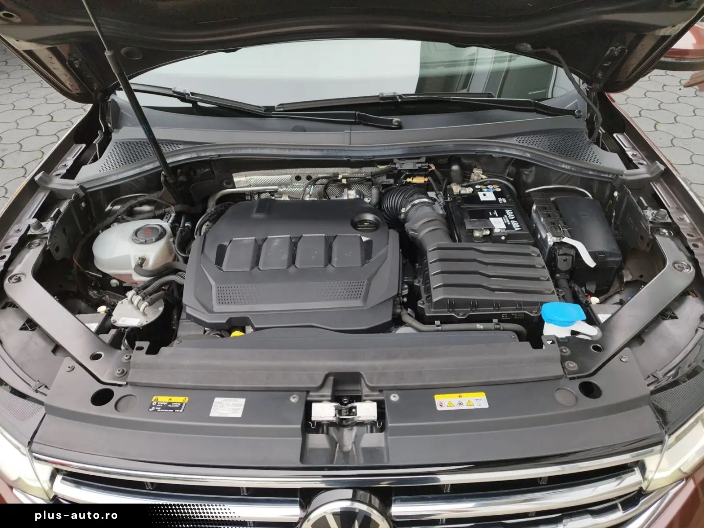 VW Tiguan Elegance 2.0TDI 4M DSG DCC STH AHK MATRIX