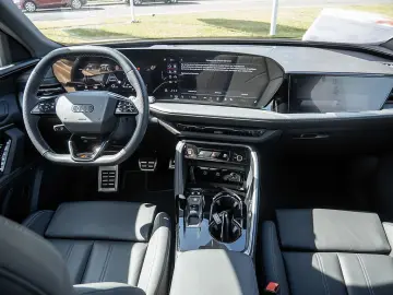 AUDI Q5 TDI quattro S line SHZ NAVI ACC HUD LED 360