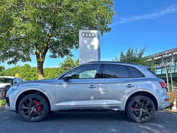 AUDI Q5 40TDI qu S LINE BLACK PANO B&O MATRIX TOUR