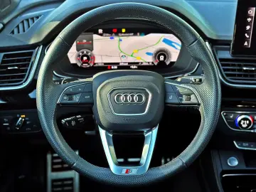 AUDI Q5 40TDI qu S LINE BLACK PANO B&O MATRIX TOUR