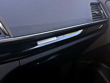 AUDI Q5 40TDI qu S LINE BLACK PANO B&O MATRIX TOUR