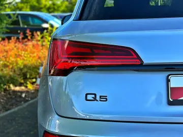 AUDI Q5 40TDI qu S LINE BLACK PANO B&O MATRIX TOUR
