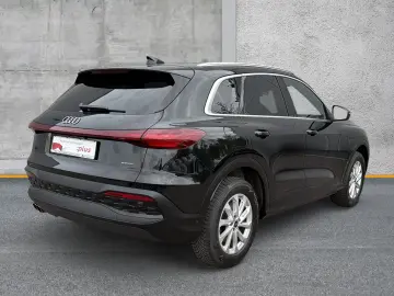 AUDI Q5 SUV TDI qu ACC AHK Navi Kamera